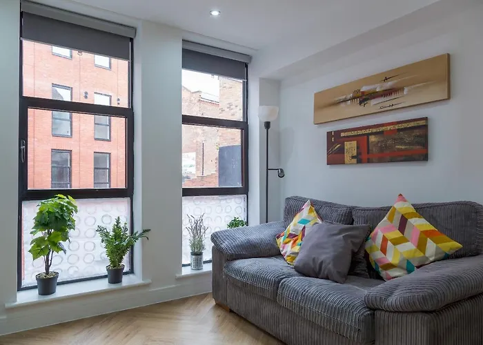 Pass The Keys New Modern, Central Jewellery Quarter Apartment