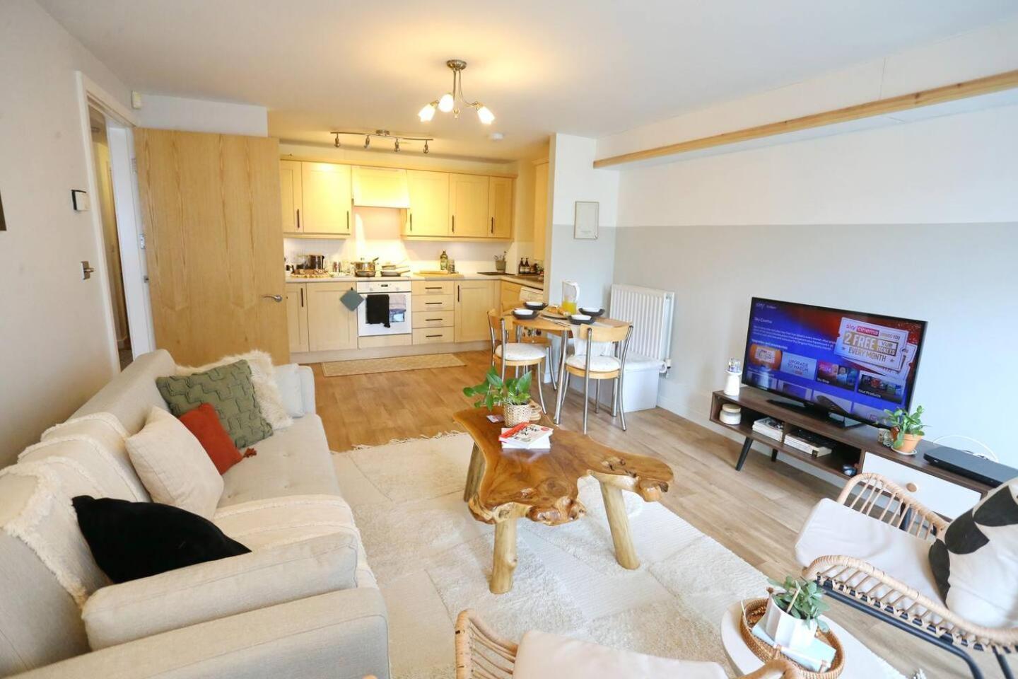 Pass The Keys New Modern, Jewellery Quarter Apartment *